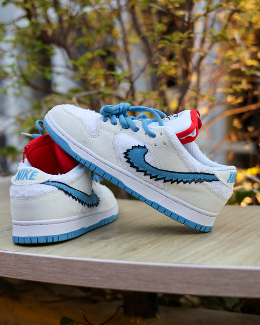 Nike SB Dunk Low Abominable