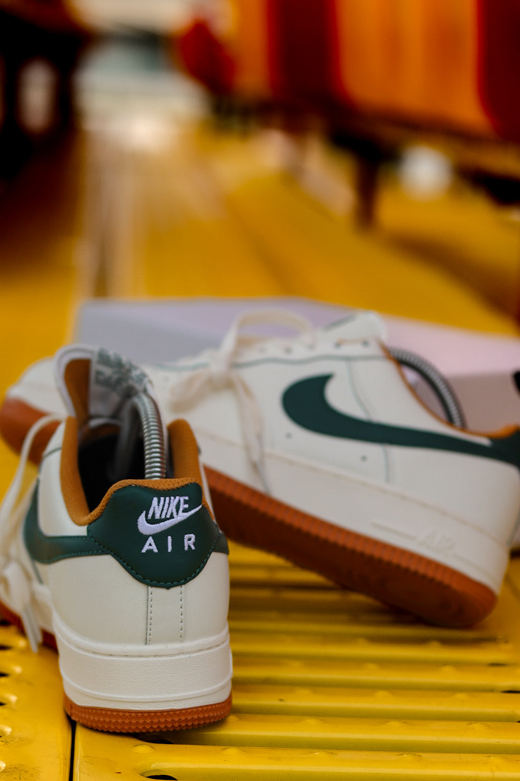 Nike Air Force 1 Low '07 Blancas Crema Verde Oscuro